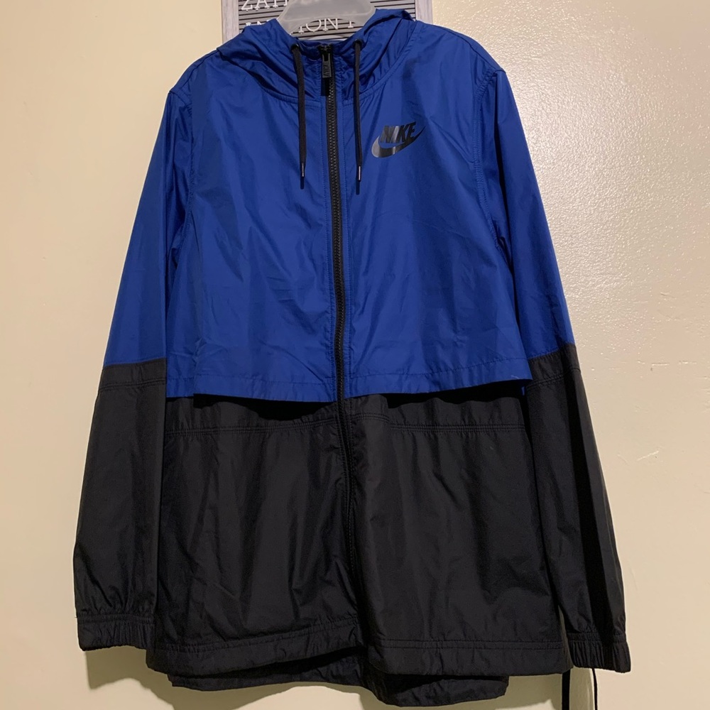 Nike windbreaker